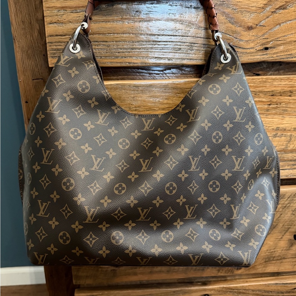 Louis Vuitton Monogram Canvas Hobo Bag in Brown